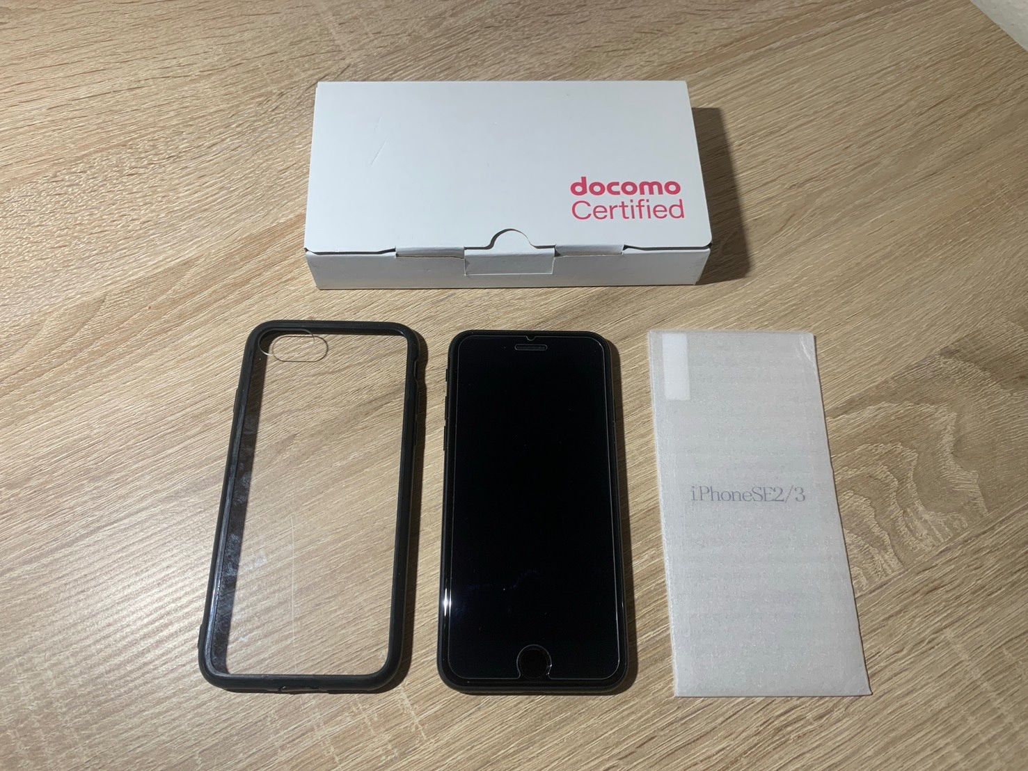 iPhone SE 64GB ブラック ジャンク品 - メルカリ