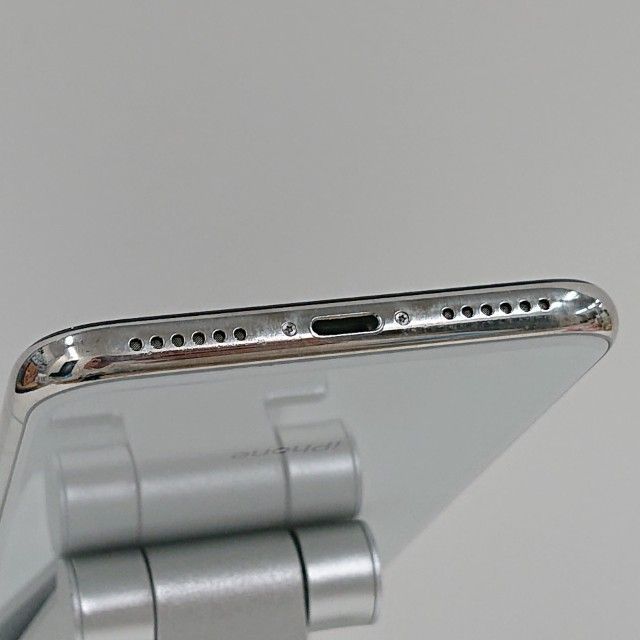 ドコモ iPhoneX 64GB シルバー 付属品あり iPhoneX 64GB ドコモ シルバー 送料無料 本体 c19155 - メルカリ
