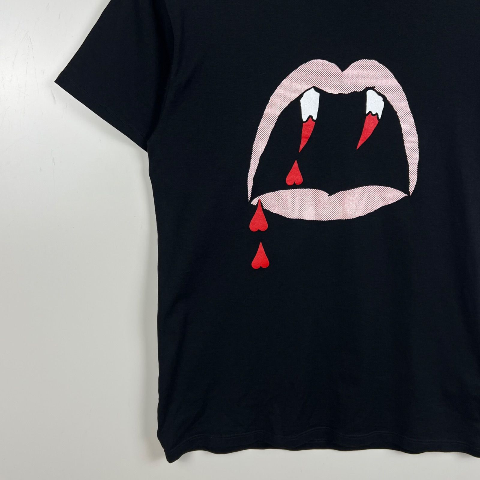 GW前限定価格サンローラン ヴァンパイアTシャツ 【公式通販】