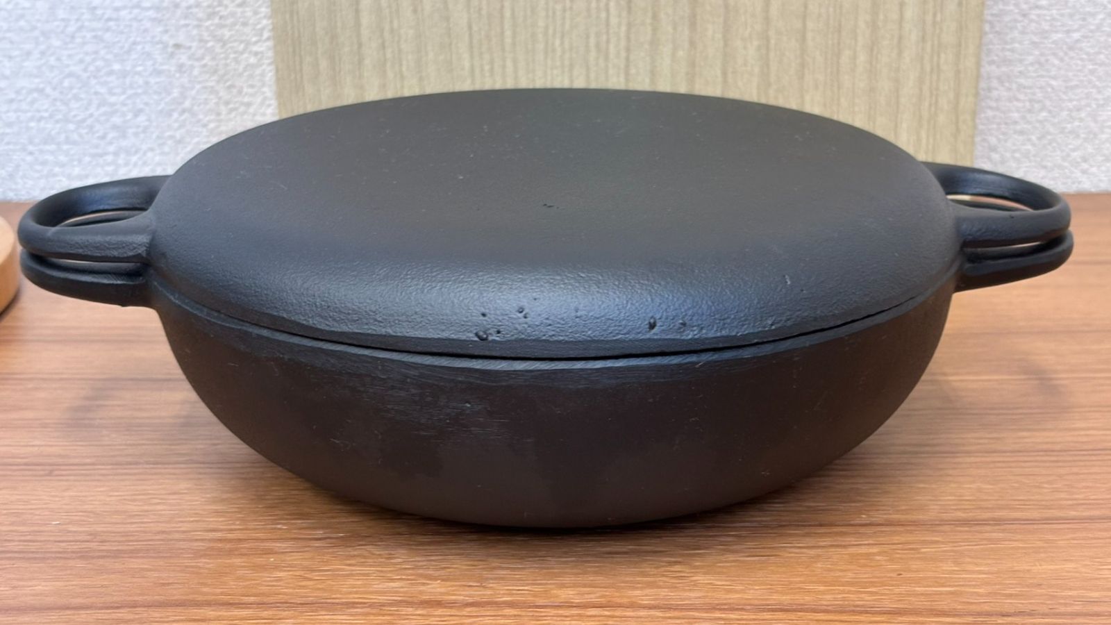 新品未使用)盛栄堂 南部鉄器 万能鍋丸浅型 22㌢ ダッチオーブン 及源