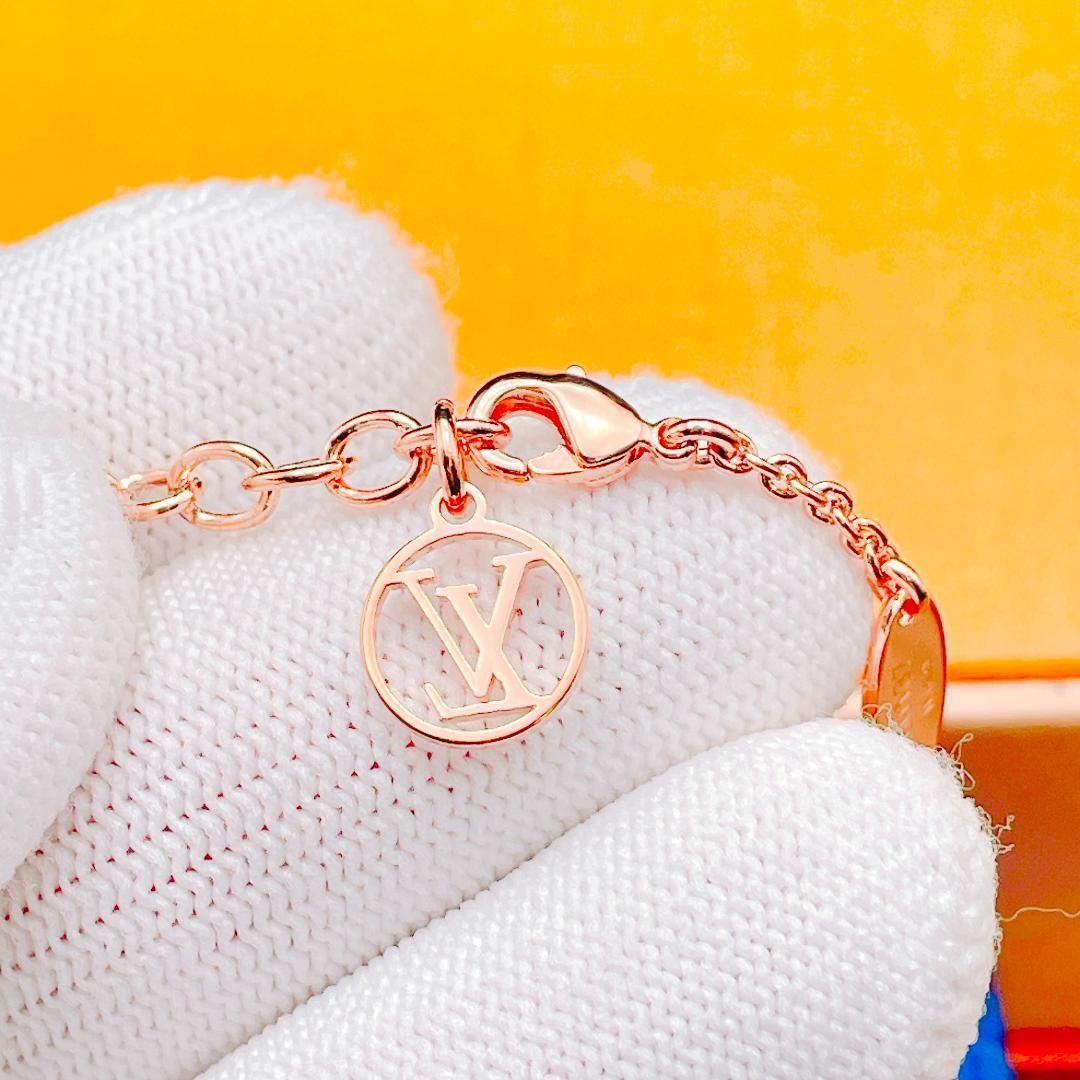 ◇ルイヴィトン◇新品仕上済 LOUIS VUITTON M80137 エセンシャルV