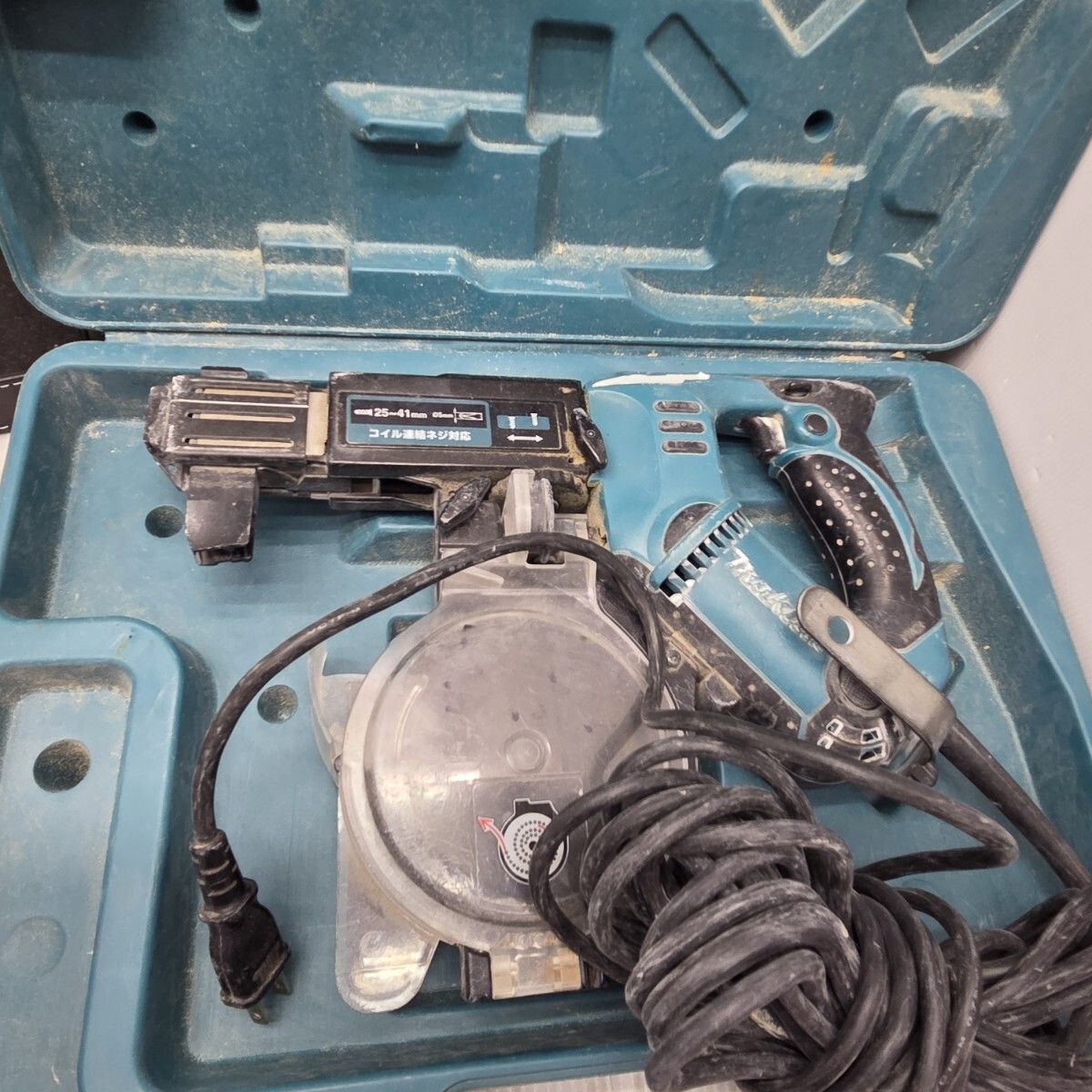 S03744 Makita マキタ オートパックスクリュードライバ 6841R DIY 電動 