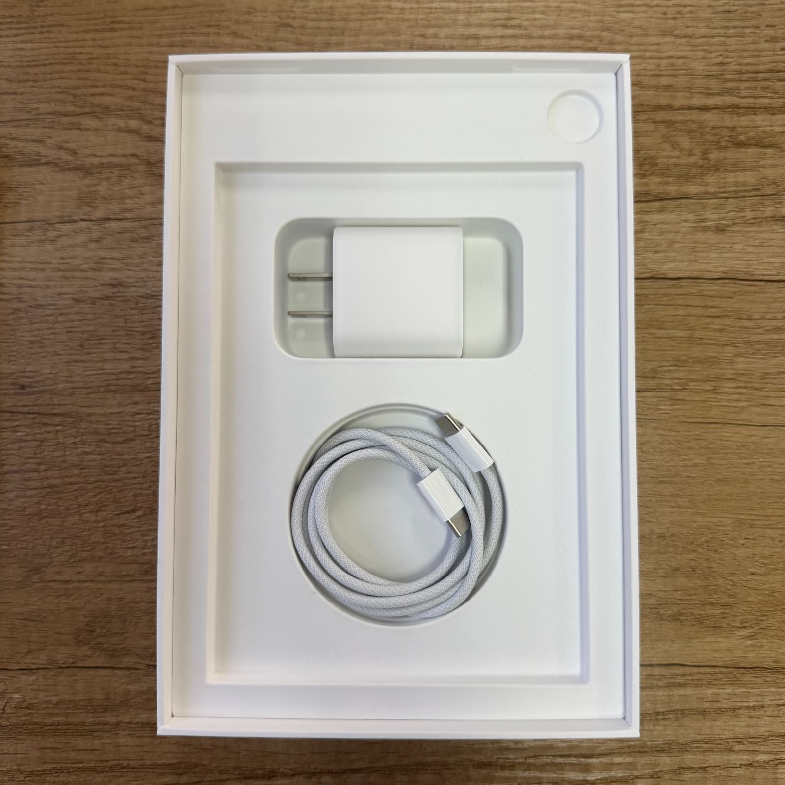 アウトレット 店舗 福岡 バッテリー100% iPad mini （A17 Pro） Wi-Fi