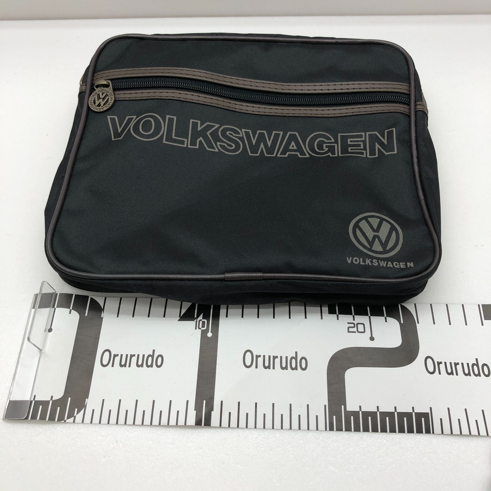 VW ボディバッグ Volkswagen ボストンバッグ ポーチ付き ロゴ ブラック 黒