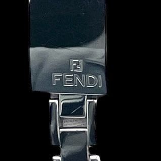 新品電池稼働品 FENDI フェンディ 3300L スクエアフェイス ロゴ刻印