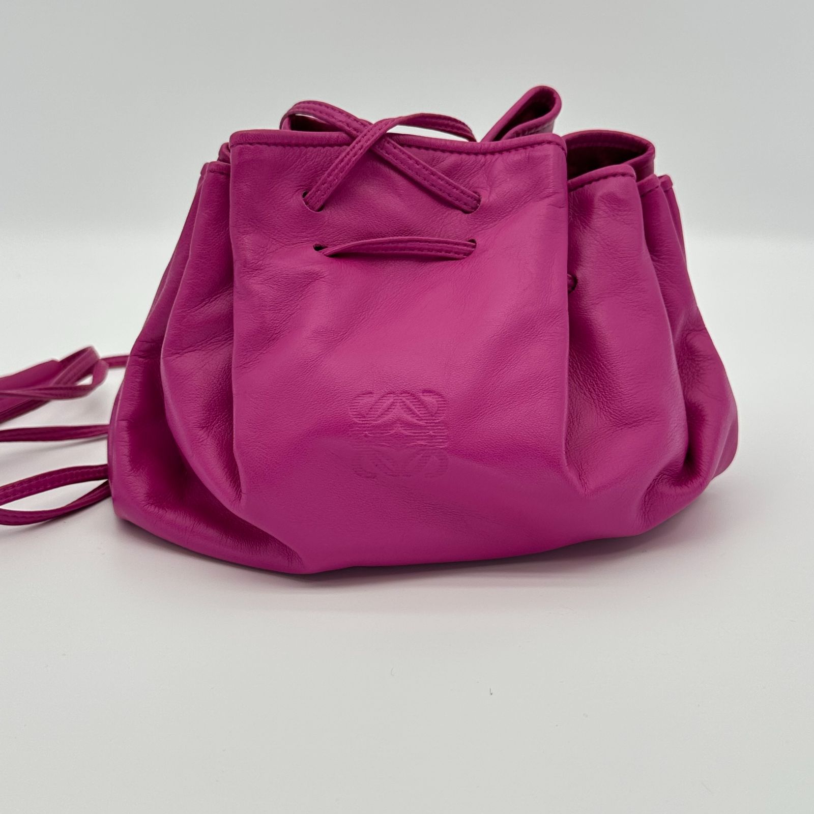 美品】ロエベ LOEWE アナグラム 巾着 ショルダーバッグ 斜め掛け 
