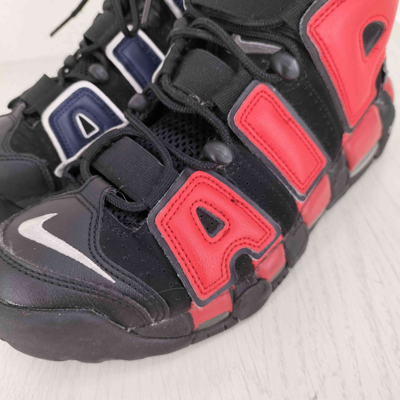 ナイキ NIKE Air More Uptempo 96 Black and University Red /エアモア 