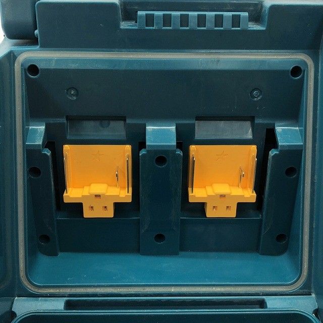 ☆中古品☆makita マキタ 14.4V/18V/100V 充電式スタンドライト ML809 