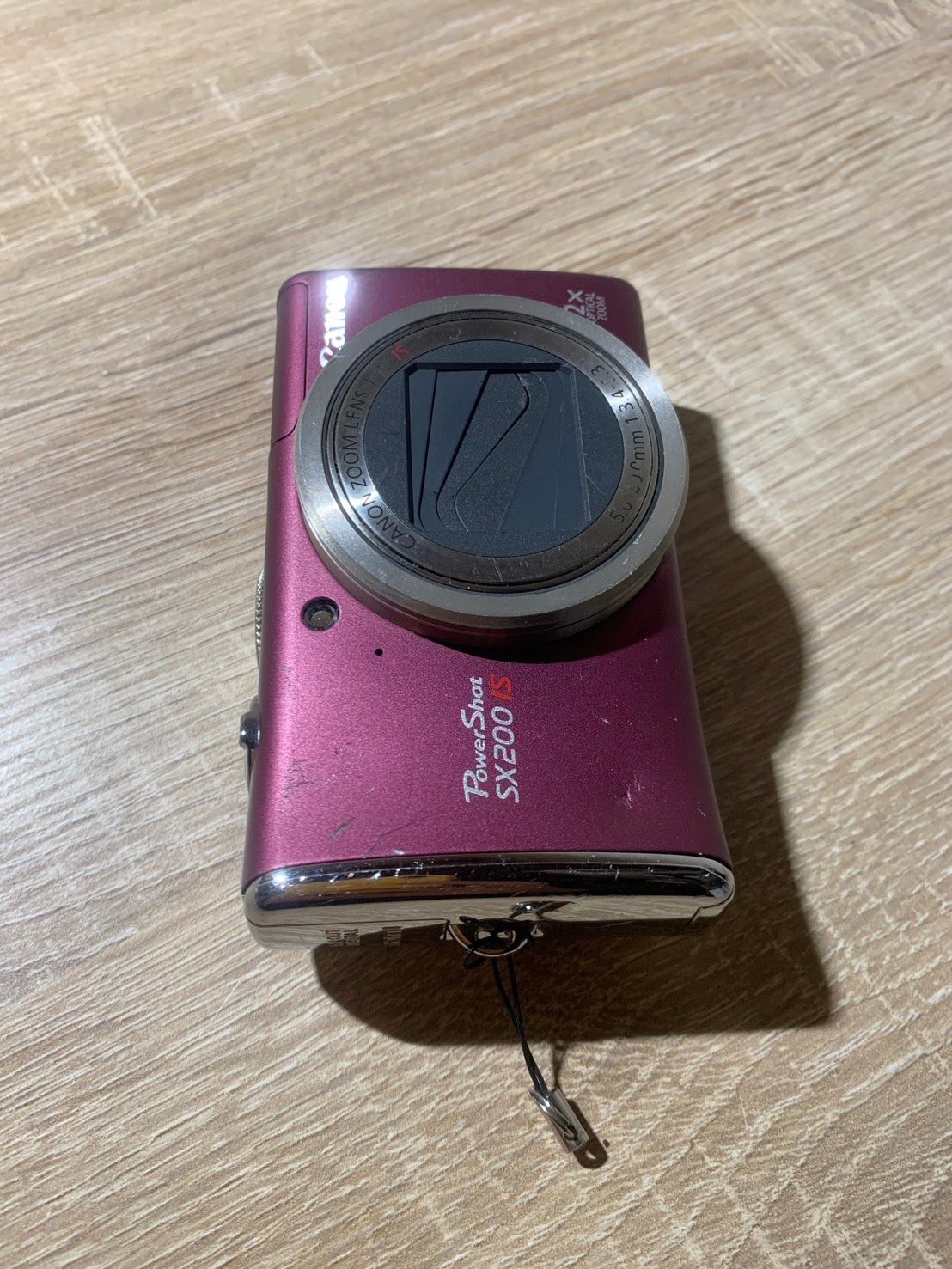 0132 Canon PowerShot SX200 IS ボルドーレッド デジカメ ジャンク品
