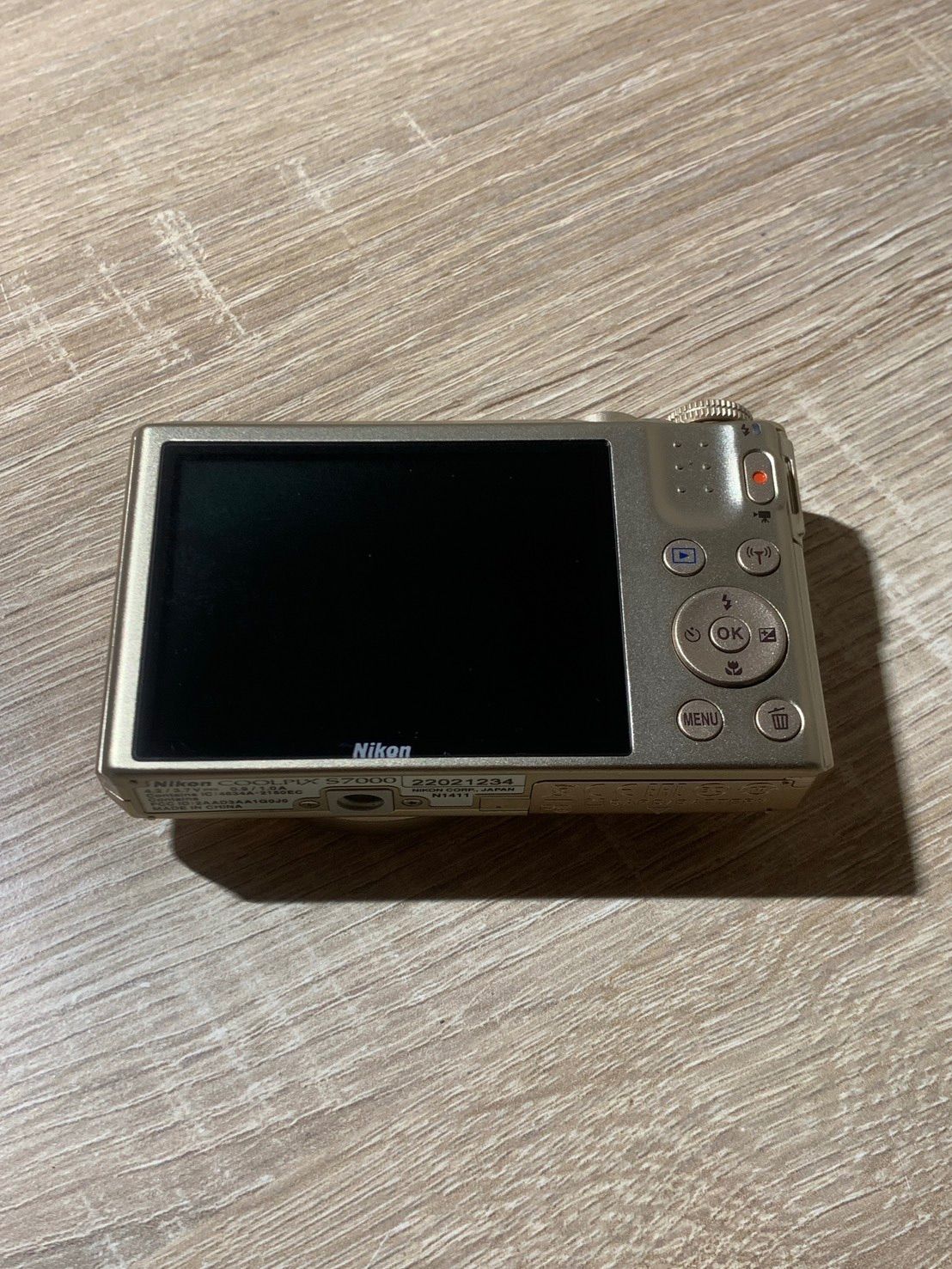 0134 Nikon COOLPIX S7000 ゴールド デジカメ ジャンク品【ネ】 - メルカリ