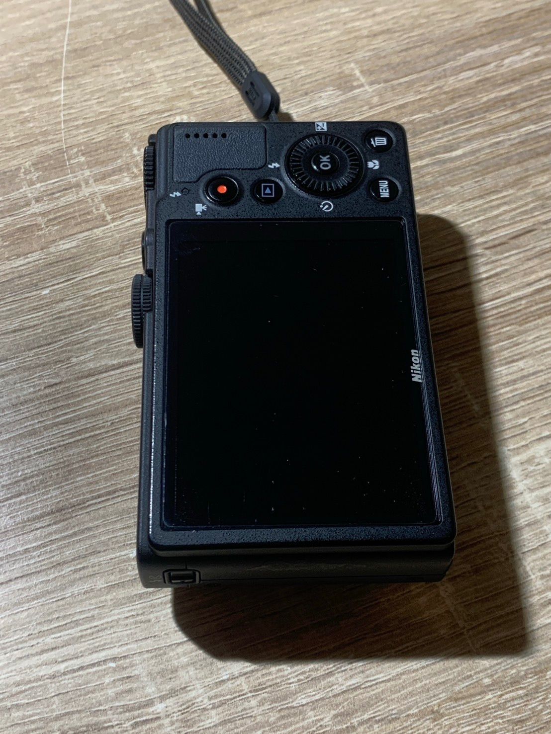 P310 COOLPIX Nikon 0131 ブラック（ジャンク） オールドコンデジ P310 COOLPIX NIKON ブラック メルカリ - ジャンク品【ネ】 デジカメ デジタルカメラ