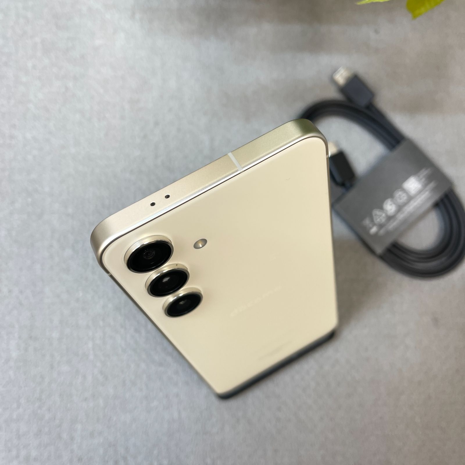 新品同様 Galaxy S24 256GB SC-51E イエロー SIMフリー - メルカリ