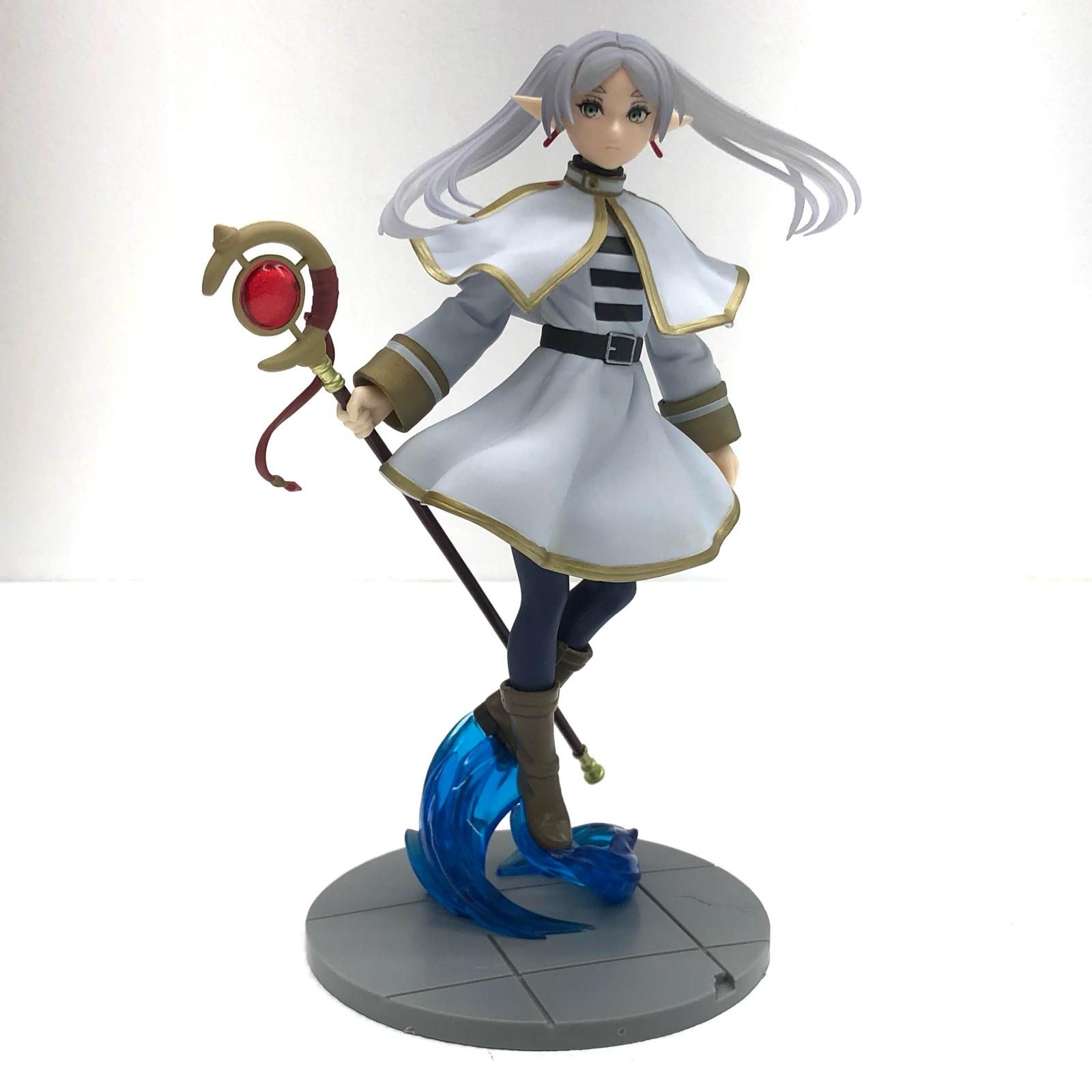 葬送のフリーレン　フィギュアと杖　まとめ売り 中古 フリーレン(右手に杖)Luminasta～葬送のフリーレン～「葬送の