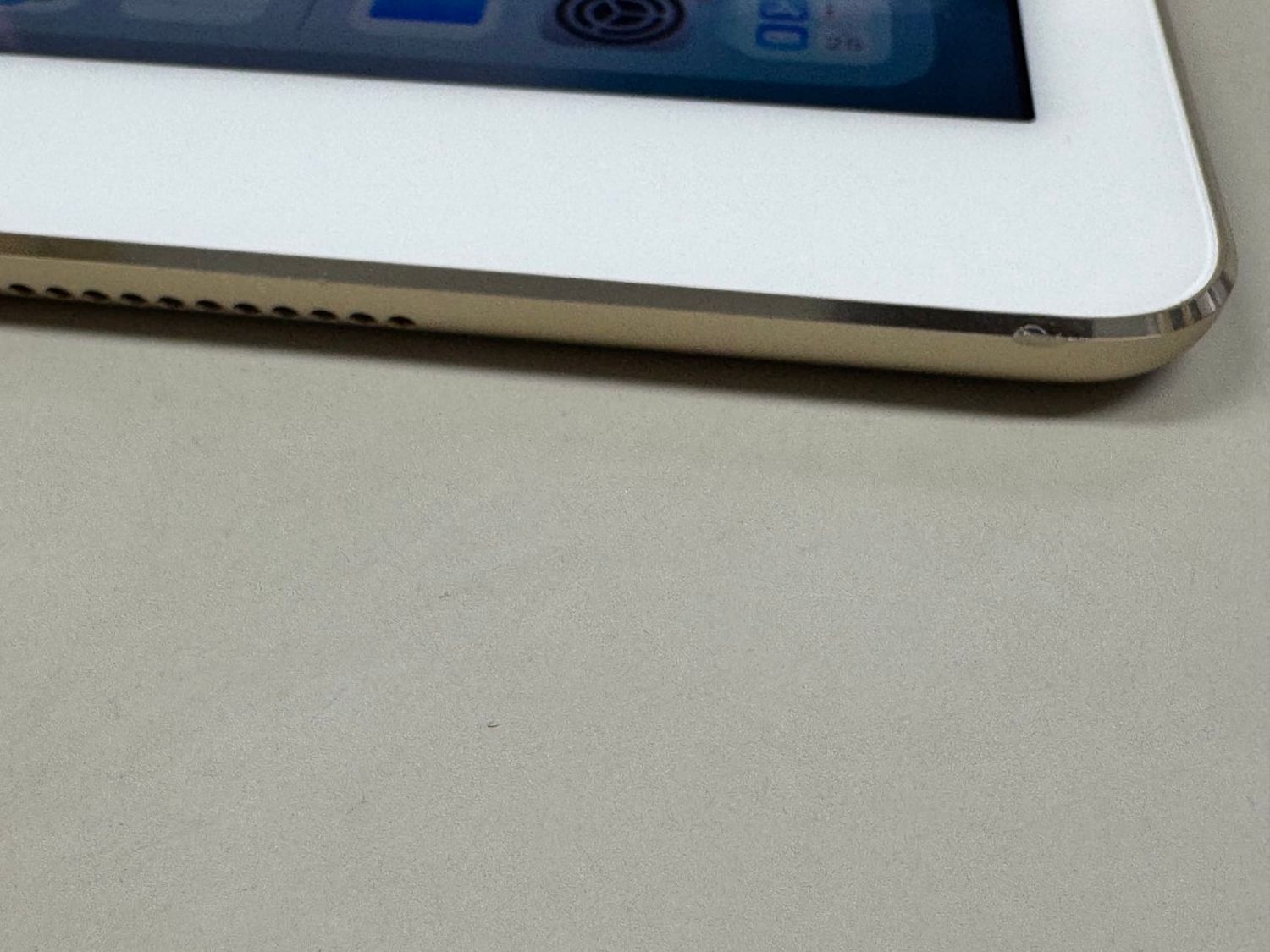極美品 iPad Air 2 64GB ゴールド 95% - メルカリ