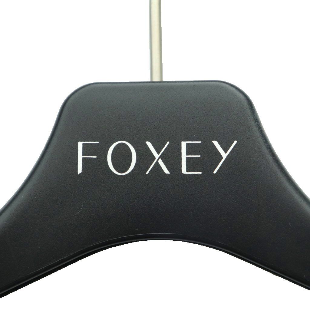 ☆合計36本☆FOXEY ハンガー　トップス用13本 ボトムス用23本 FOXEY（押し入れ収納/ハンガー）のフリマアイテム一覧
