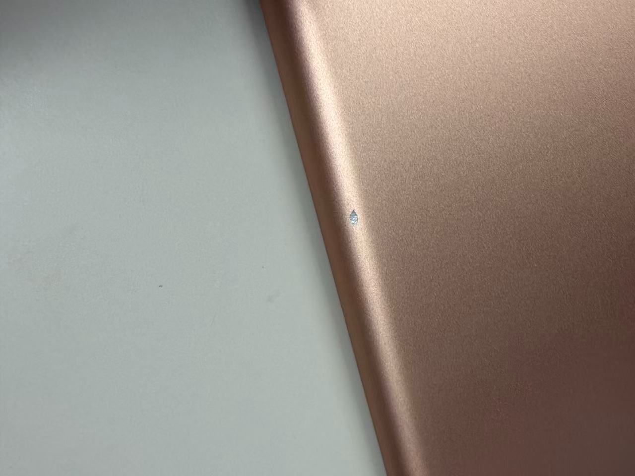 Apple iPad 第8世代 Wi-Fi 128GB ゴールド 電源入らない - メルカリ