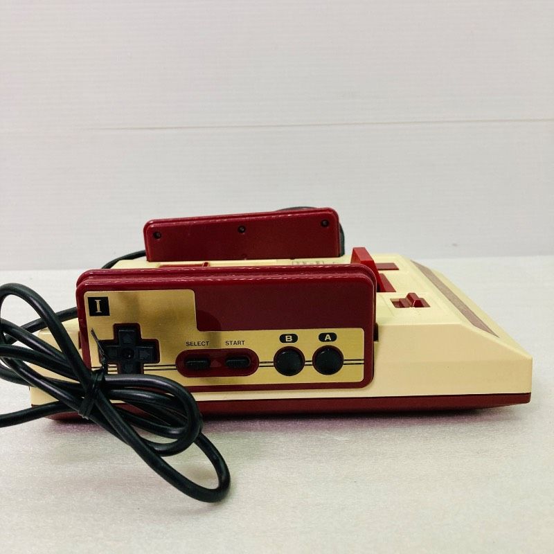 動作未確認】【箱/取説有り】任天堂 ファミリーコンピュータ HVC-001