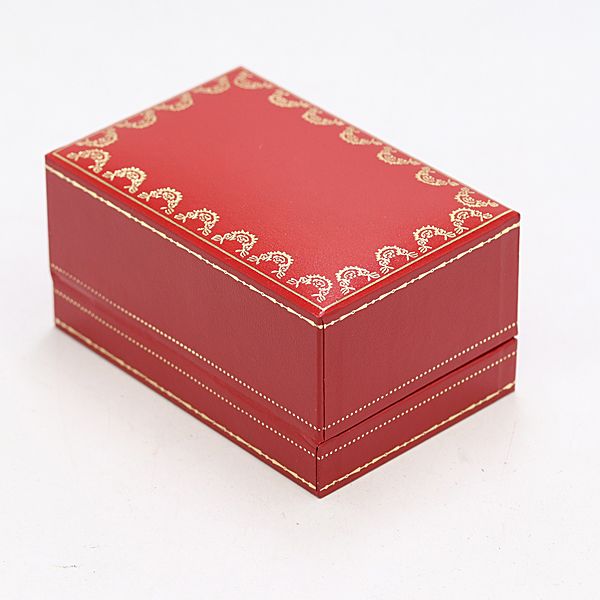 カルティエの空箱です。 美品 カルティエ 522 空箱 レッドカラー メンズ/レディース腕時計