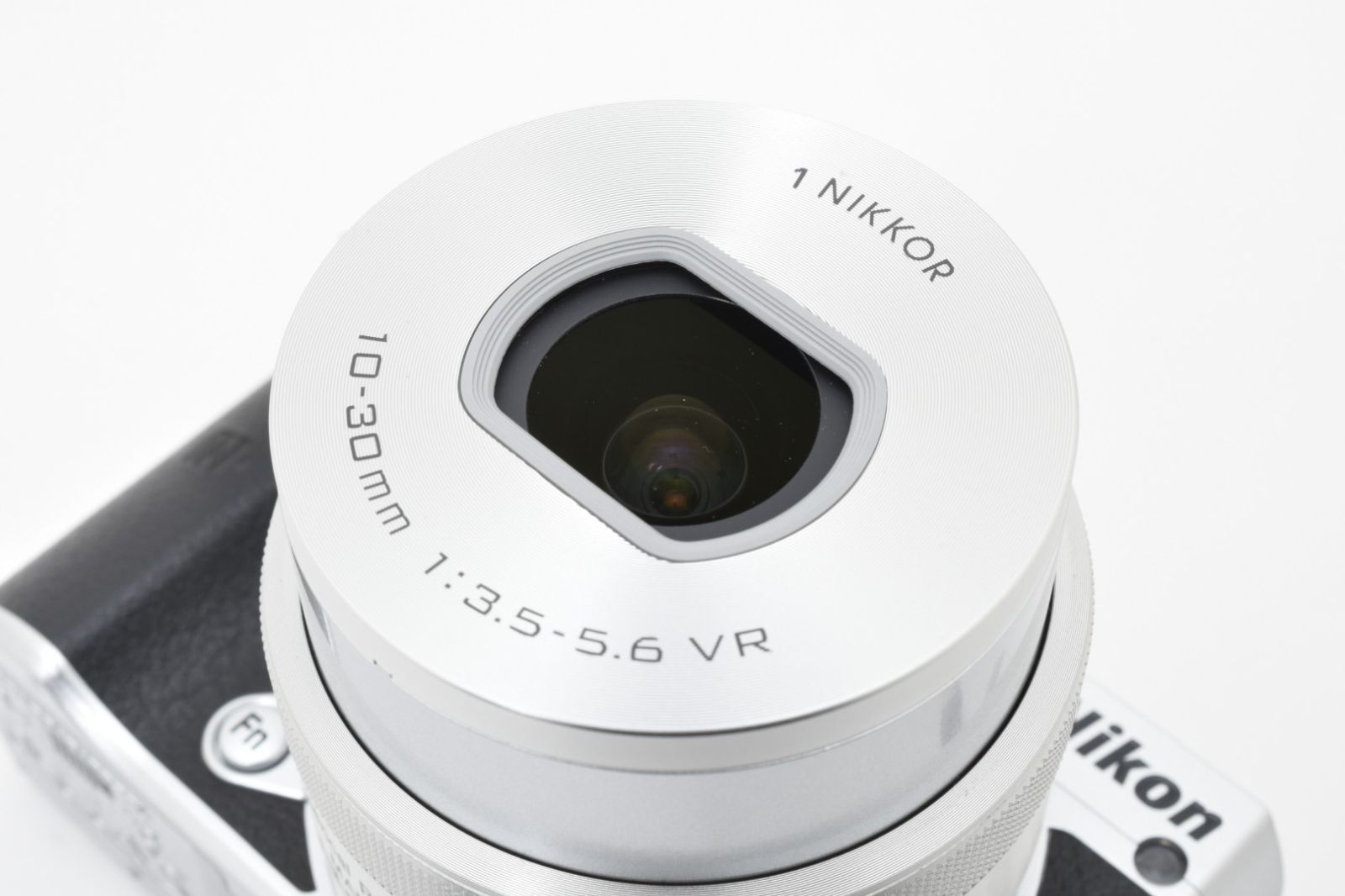 ニコン J5 1NIKKOR 10-30mm 3.5-5.6 VR ジャンク ニコン Nikon 1 NIKKOR VR 10-30mm f/3.5-5.6 ホワイト