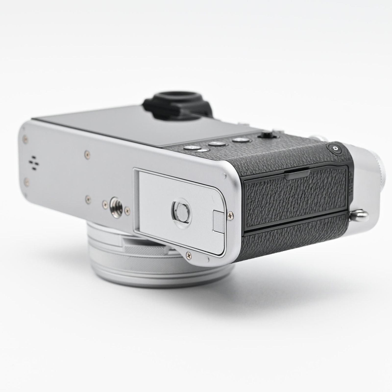 FUJIFILM X100VI シルバー ショット数 1085回 - メルカリ