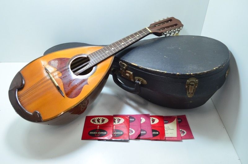097)SUZUKI VIOLIN マンドリン M-215 1975年製 8弦 ハードケース付き 鈴木バイオリン社 弦楽器 現状品 鈴木楽器製作所 Suzuki M-215 Mandolin スズキ マンドリン -a083