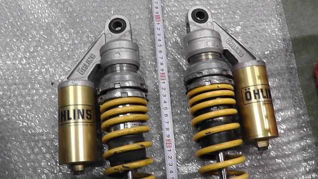 XJR400R RH02J-003xxx の リアサス OHLINS:#1776991716 - メルカリ