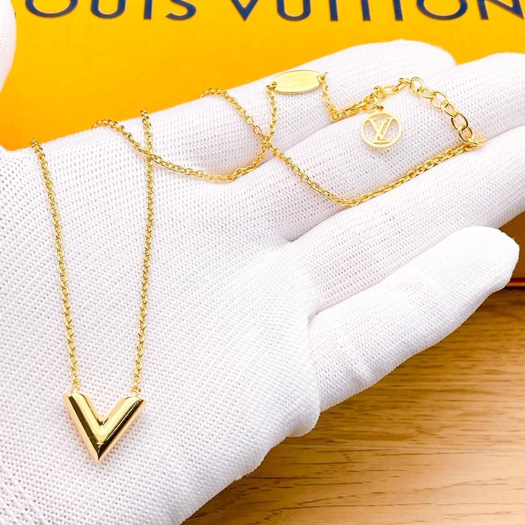 ◇ルイヴィトン◇新品仕上済 LOUIS VUITTON M61083 エセンシャルV