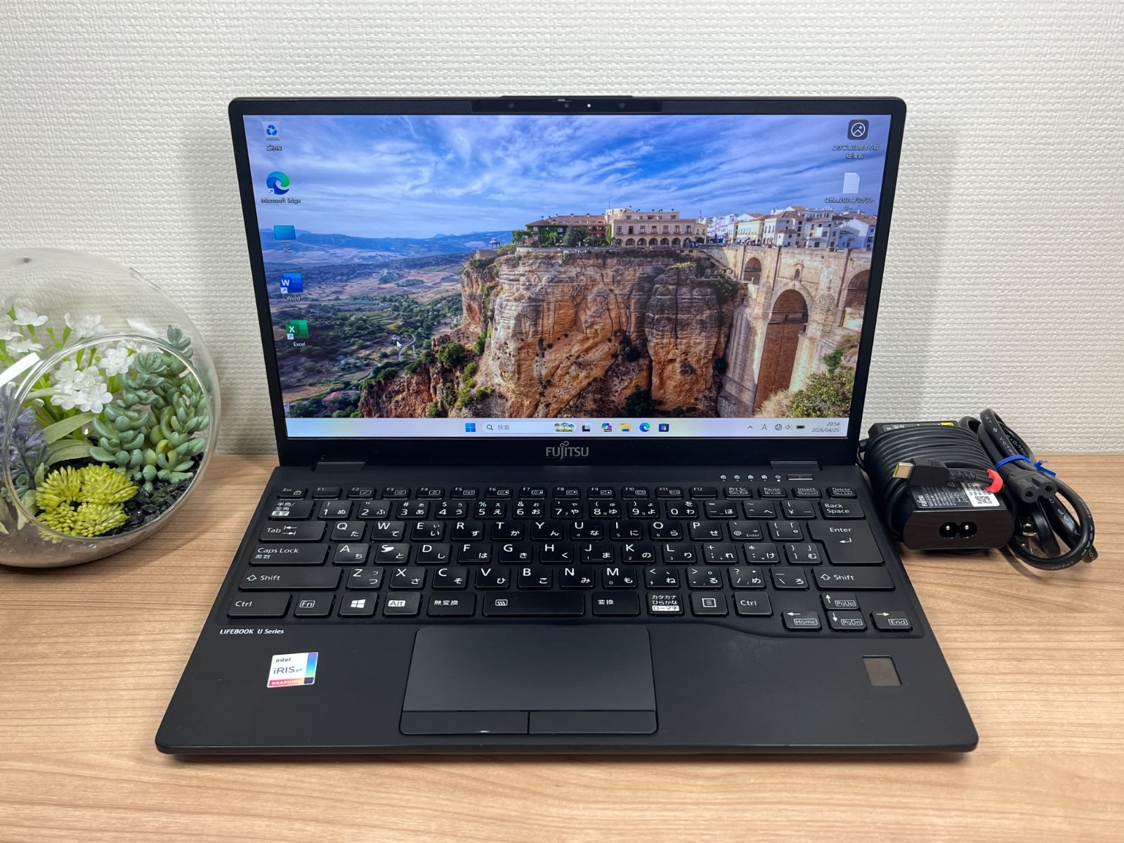 限定品】富士通 U9311/F 第11世代 Core i5 16GB 0.9kg office2024 