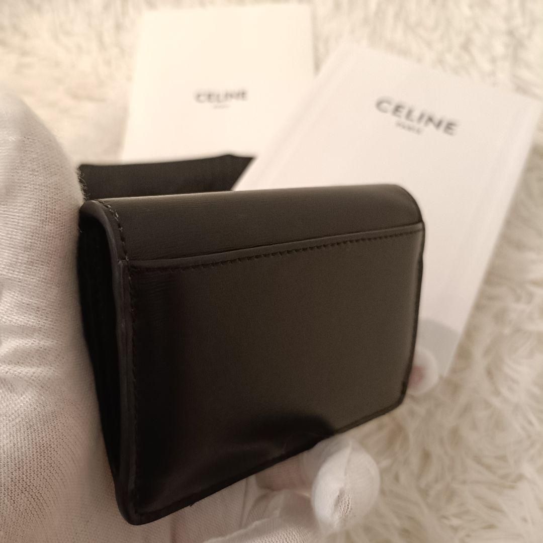 値下げ❗️CELINE ブラック 三つ折り財布 保存袋付き 美品✨️ セリーヌ 保存箱袋付き 三つ折り財布 コンパクト ブラック