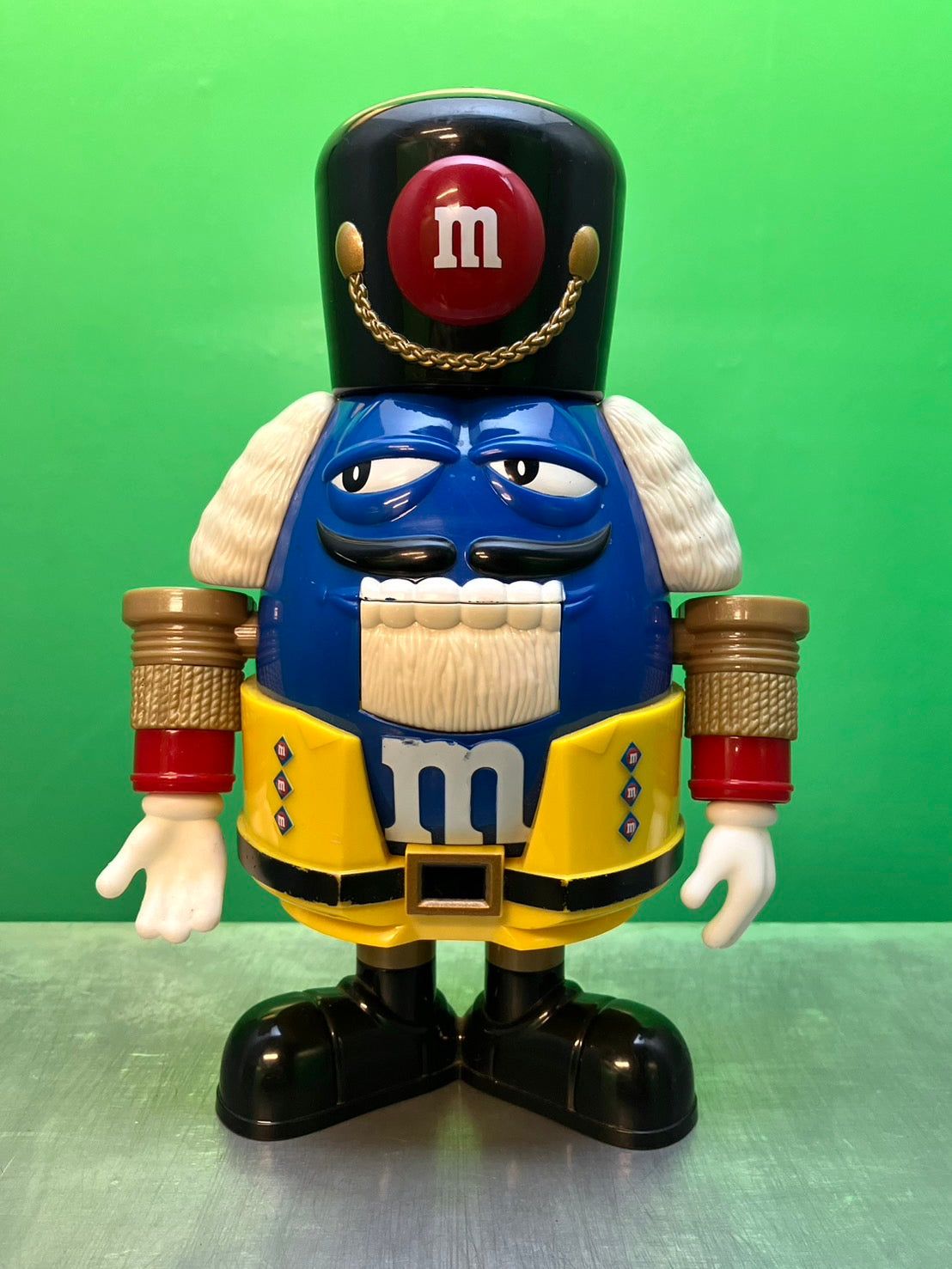 Mars・M&M's・Nutcracker Candy Dispenser / エムアンドエムズ・ナット