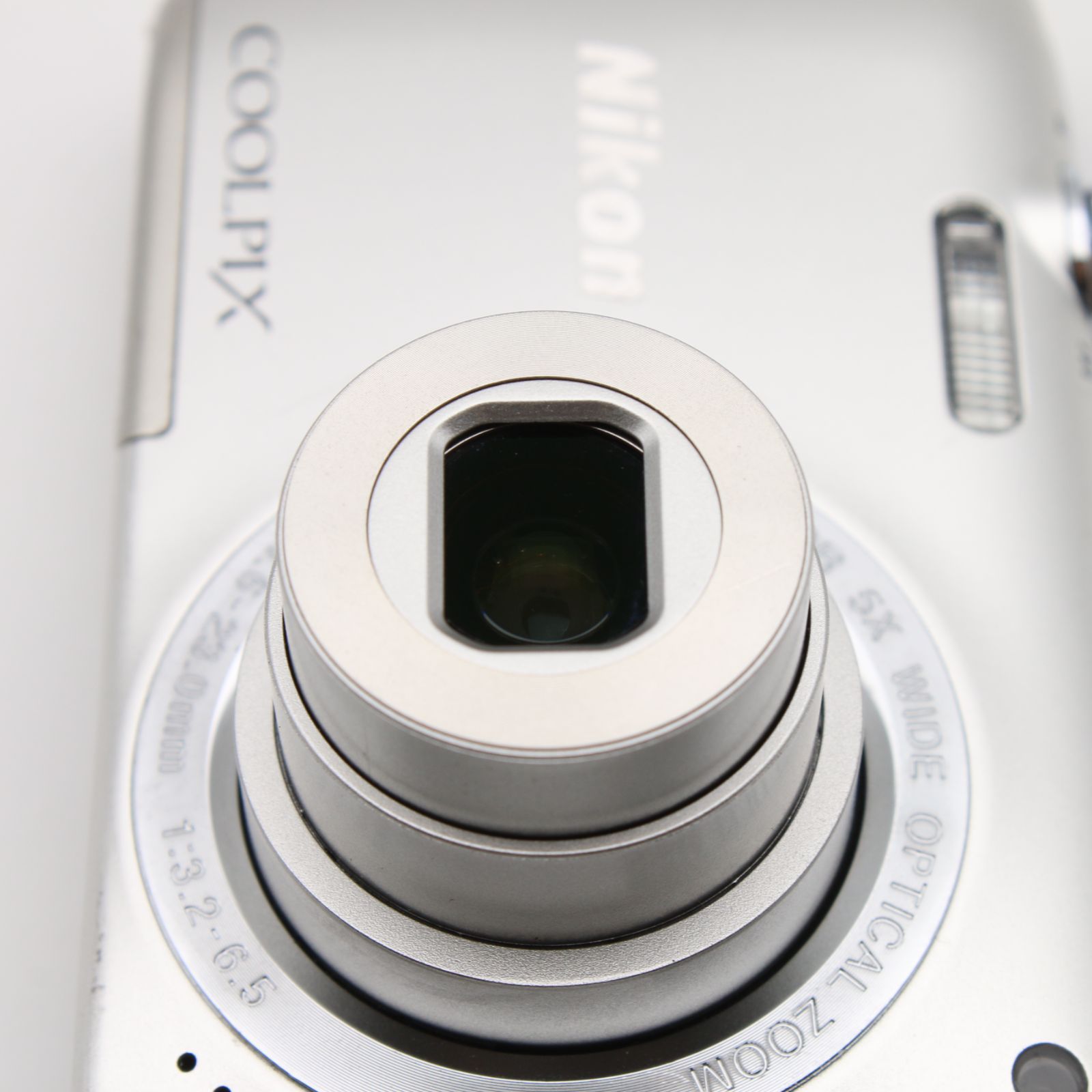 極上品】 Nikon COOLPIX S2900 シルバー 5倍ズーム 2005万画素