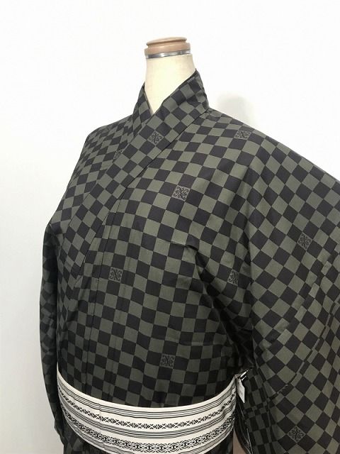 新品 3Lサイズ 単衣着物 男物 化繊 小紋 グリーン地に市松模様 洗える着物 裄長幅広モデル