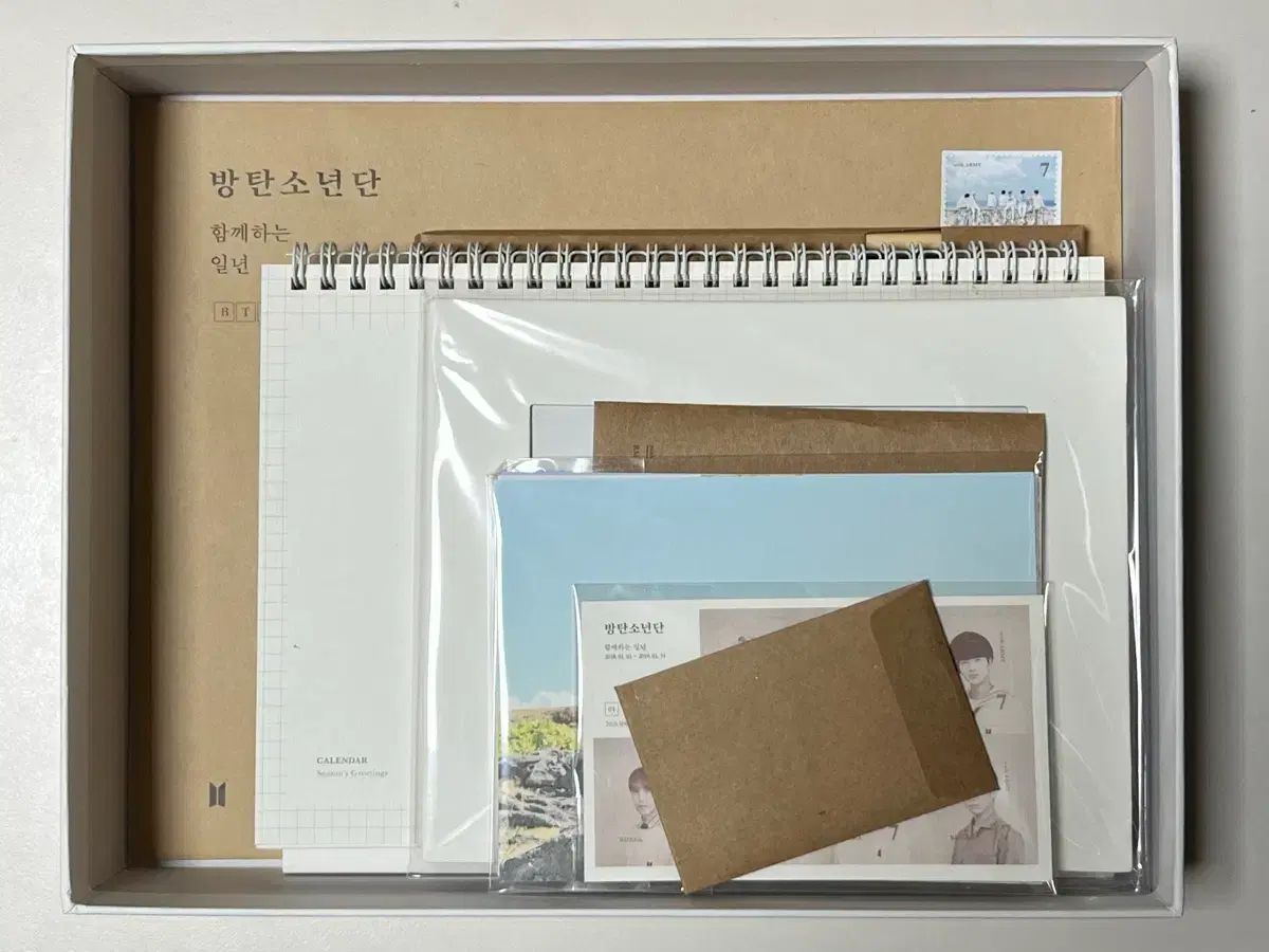 BTS 2018  バンタン　season greeting　シーグリ BTS - 2018 Season's Greeting – HALLYUSUPERSTORE