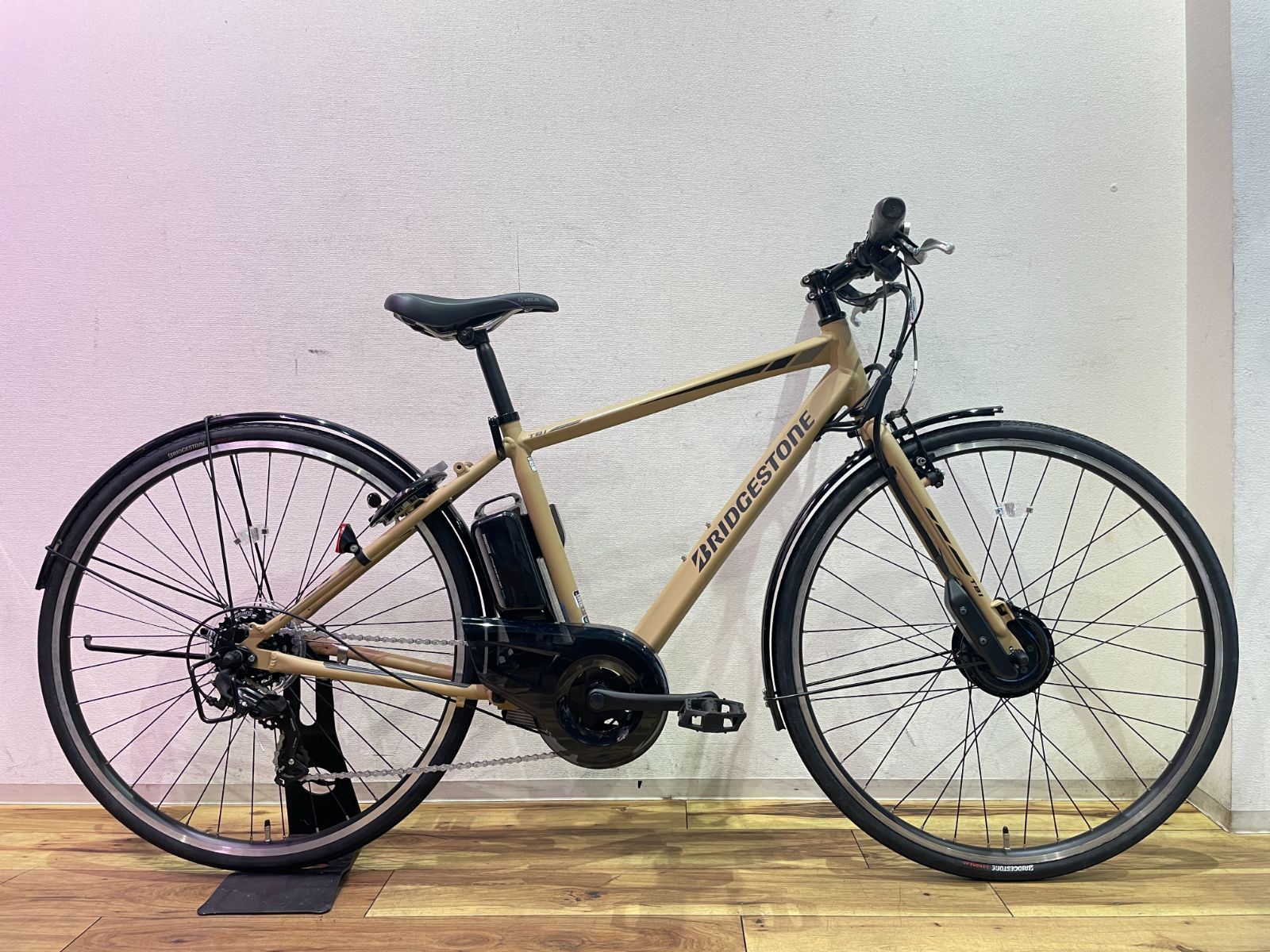 S1535 ■USED■BRIDGESTONE ブリヂストン TB1e T.X ランドベージュ 2025 1×7s アルミ E-BIKE 電動アシスト自転車