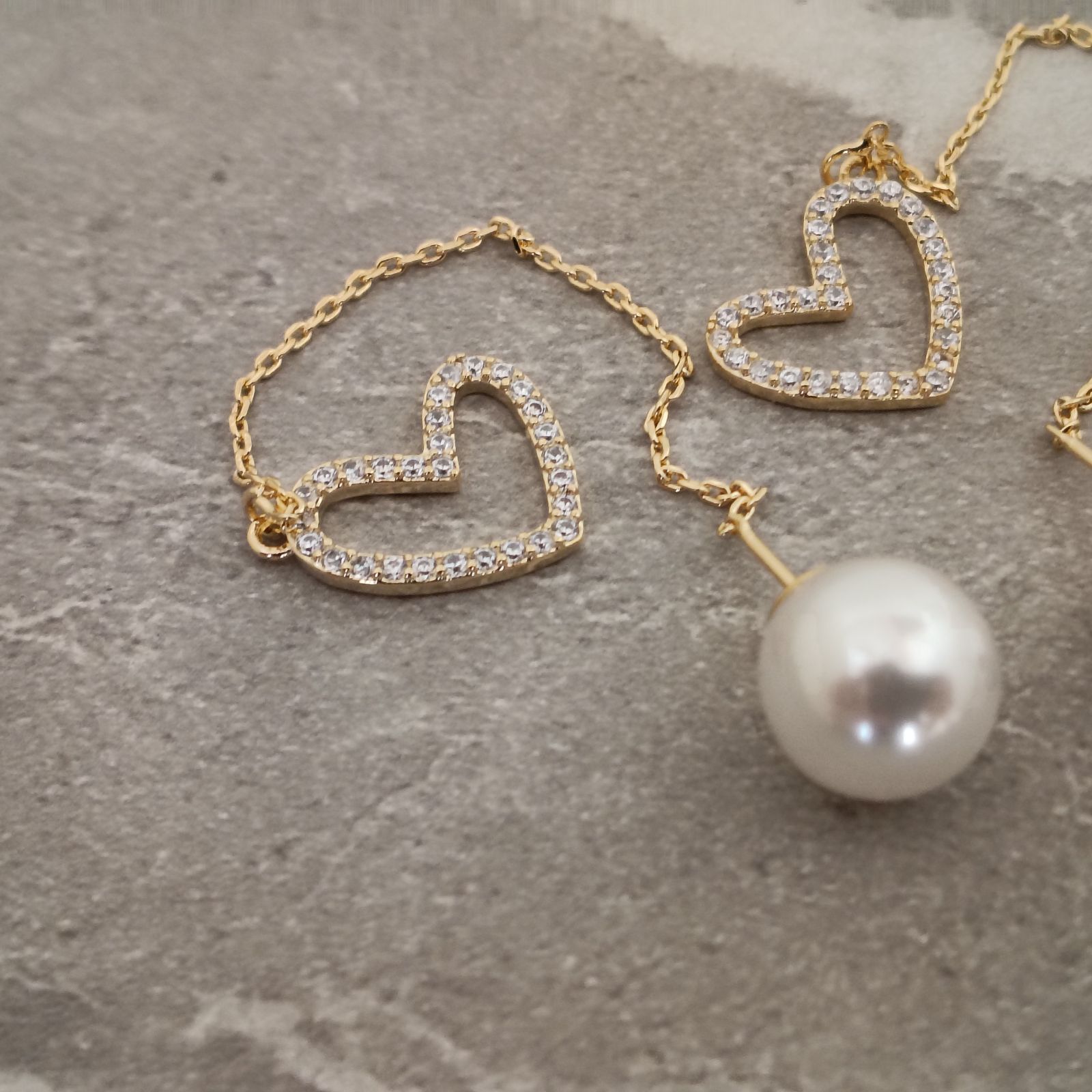 ピアス パール ハート ゴールド ロングピアス 揺れる チェーンピアス 