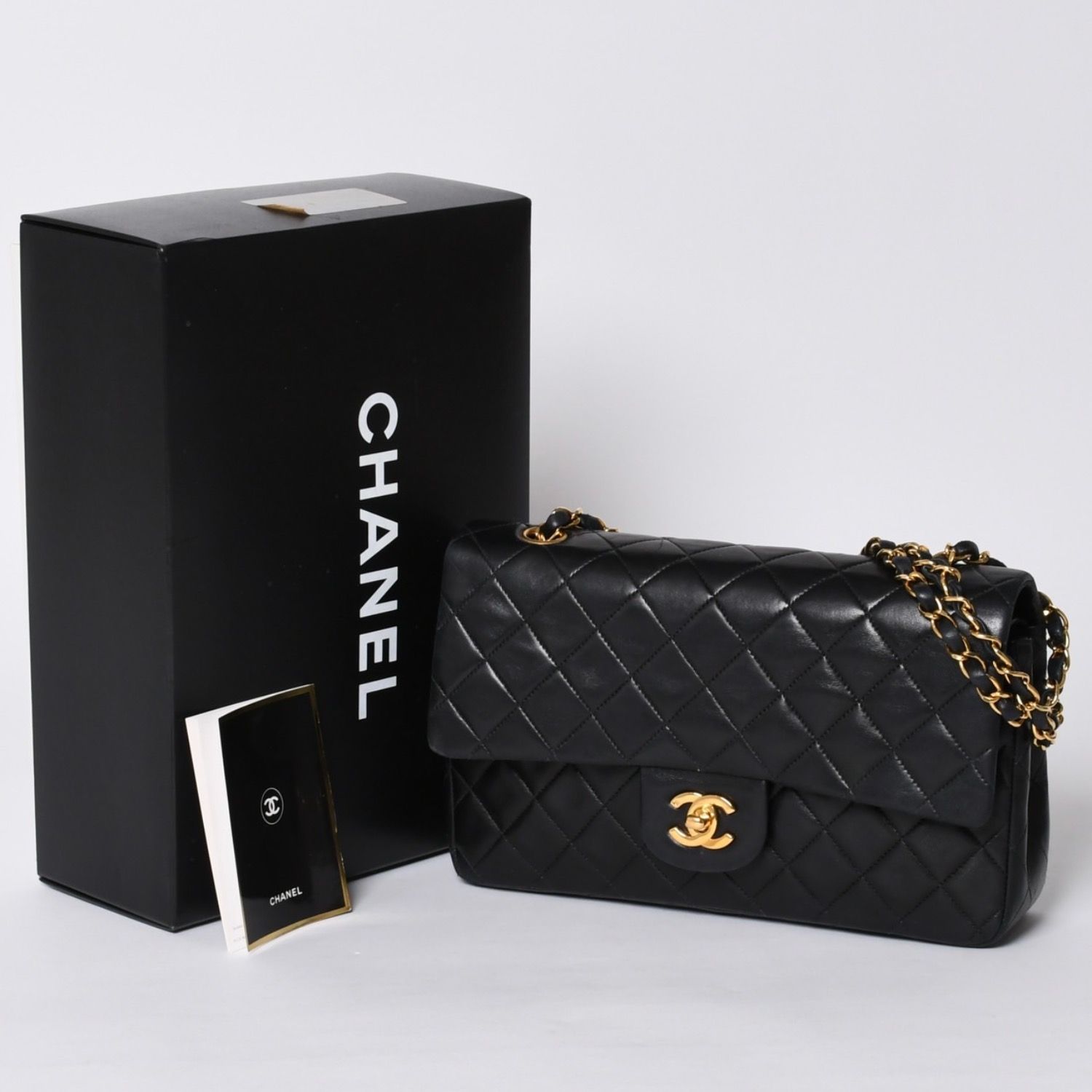 極美品 CHANEL シャネル マトラッセ25 Wフラップ Wチェーンショルダーバッグ 4番台 ココマーク ラムスキン ブラック中古 4a001342 極美品 CHANEL シャネル マトラッセ25 Wフラップ Wチェーンショルダー