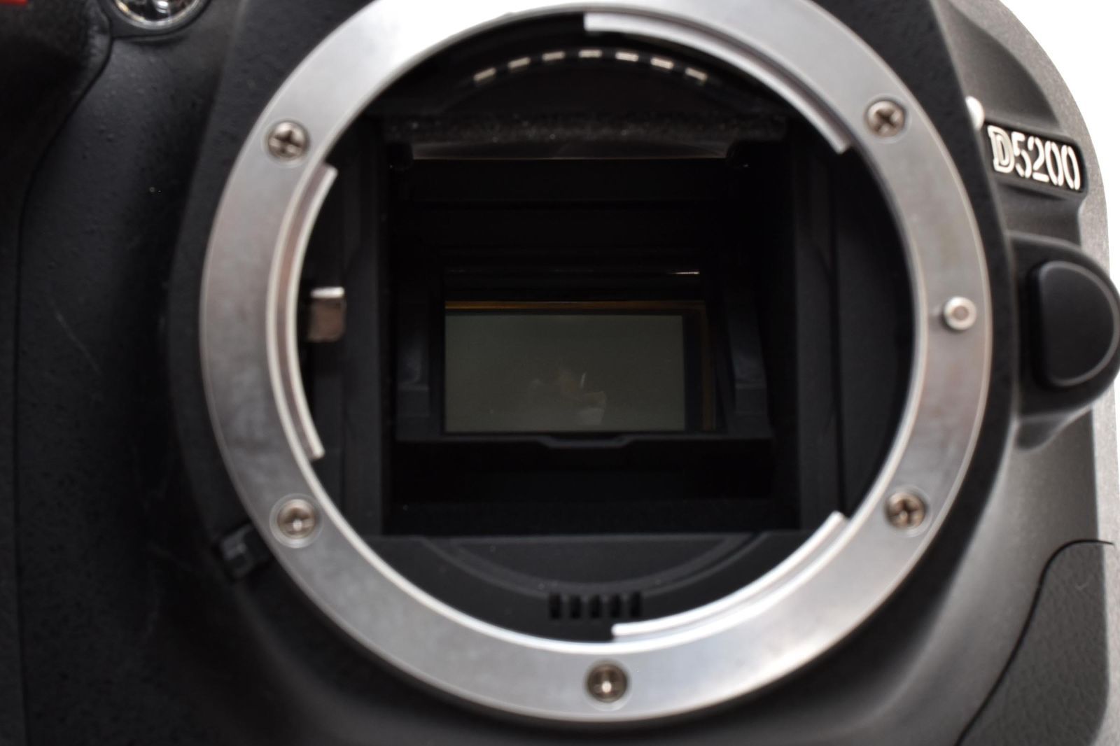 ☆美品☆ ショット数 1605回 ニコン NIKON D5200 ボディ #1832 - メルカリ