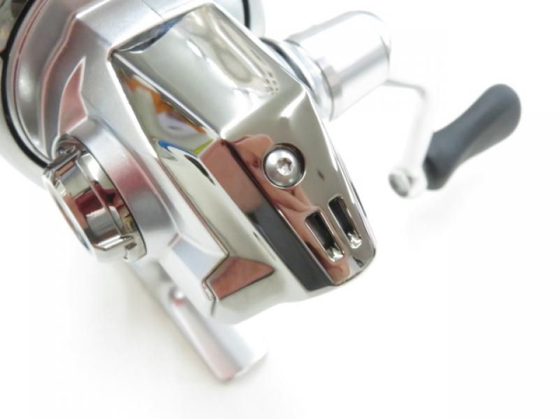 超超美品お買い得　シマノ23ストラディック2500HGS PE0.8箱付属品有り シマノ（SHIMANO） 決算セール 23 ストラディック 2500SHG 送料無料