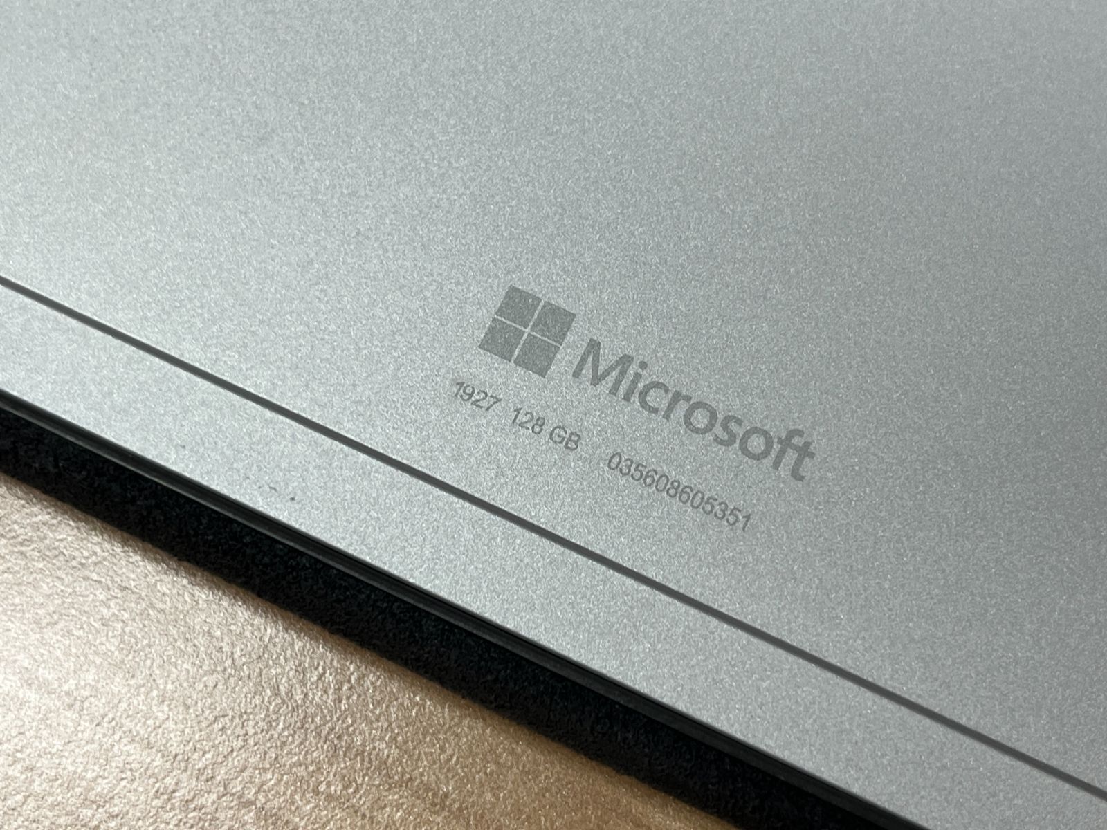 【限定品・LTE】06141P Surface Go 2 Office2024 Win11 タブレット マイクロソフト キーボード 美品・LTE】 Surface Go 2 8GB Office2024 Win11 タブレット