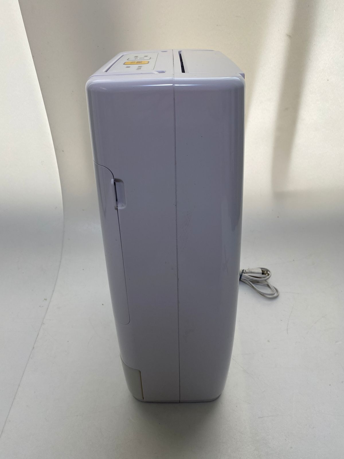 〇 アイリスオーヤマ IRIS OHYAMA 衣類乾燥除湿機 KDA-20BK-W ホワイト