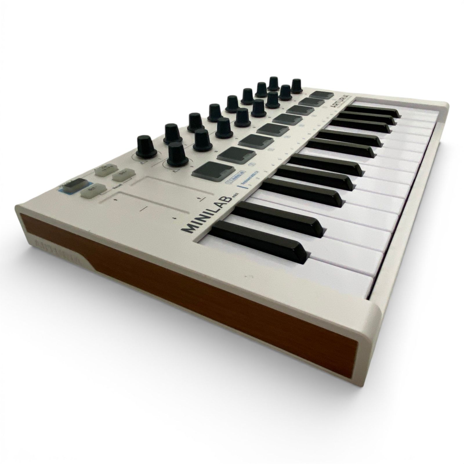 〇 アートリア Arturia MiniLab MkII 25鍵盤 MIDI コントローラー ソフトウェア付属 1400-4152 〇 アートリア Arturia MiniLab MkII 25鍵盤 MIDI コントローラー