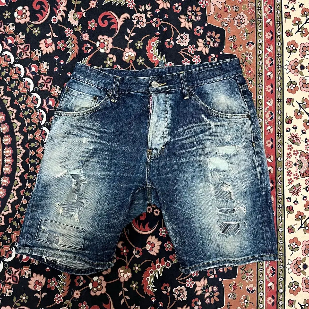 DSQUARED2 ディースクエアード2 ダメージ ウォッシュ デニム ハーフ 