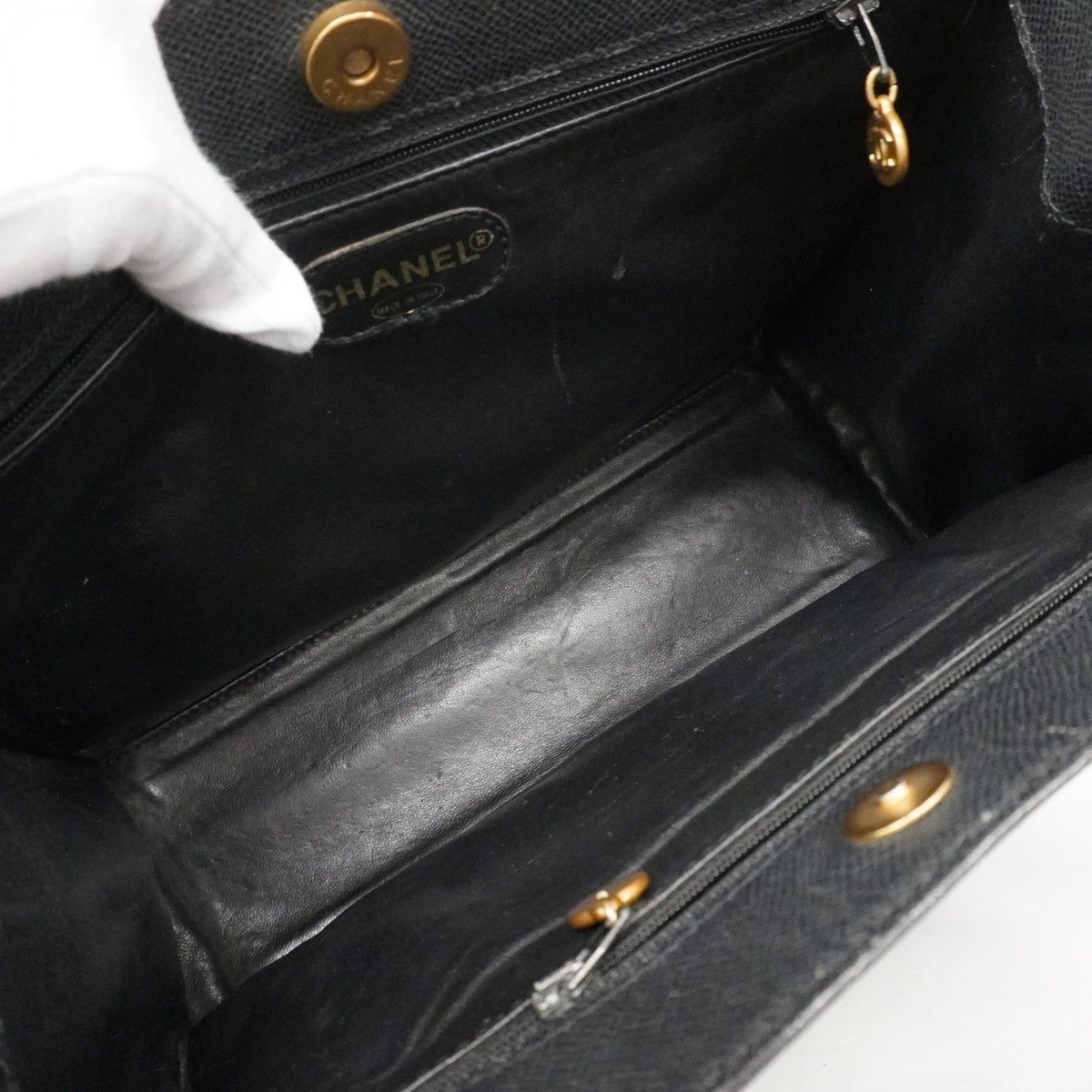 【6dd5032】シャネル ショルダーバッグ キャビアスキン ブラック ゴールド金具【中古】レディース CHANEL - 【6dd5032】シャネル ショルダーバッグ キャビアスキン