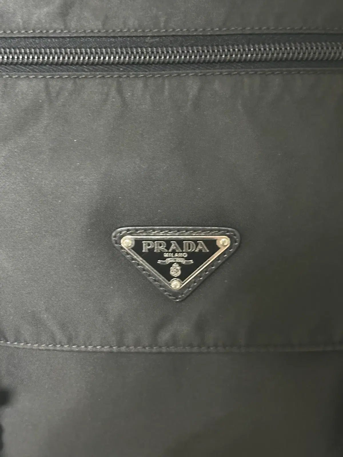 PRADA プラダ ナイロン 三角ロゴ メッセンジャーバッグ クロスバック