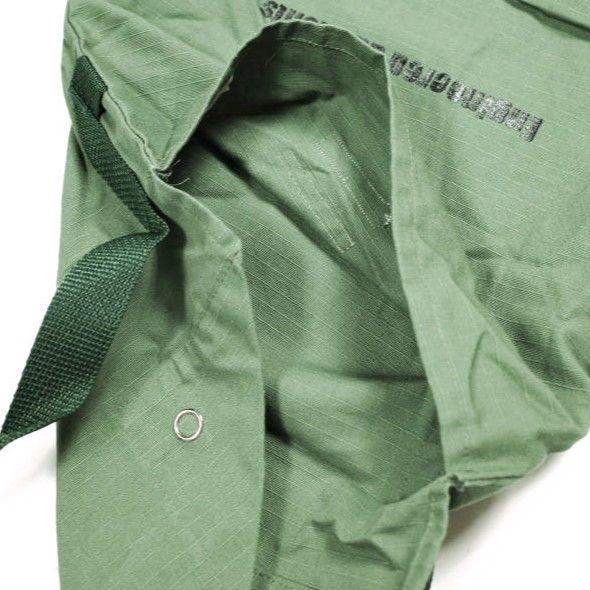 Engineered Garments x MUSEUM ARK エンジニアードガーメンツ ミュージアムアーク 別注 アメリカ製 Special Shoulder Pouch - Cotton Ripstop ショルダーポーチ コットンリップストップ Olive サコッシュ バッグ カバン【中古】【Engineered Garments × MUSEUM ARK】 Engineered Garments x MUSEUM ARK エンジニアードガーメンツ 別注