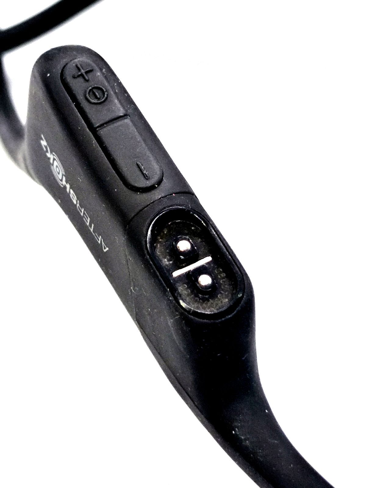 【愛品館市原店】AFTERSHOKZ AEROPEX AS800 骨伝導ワイヤレスイヤホン【愛市IMP012805-104】 音質と軽量化を追求した次世代型骨伝導ヘッドホン「Aeropex」が登場