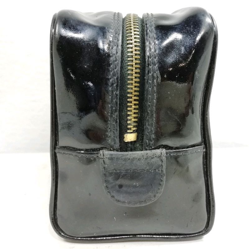 【美品】CHANEL シャネル ココマーク エナメル ポーチ キューブ 黒 中古】シャネル ココマーク エナメル×ブラック 化粧ポーチ - メルカリ