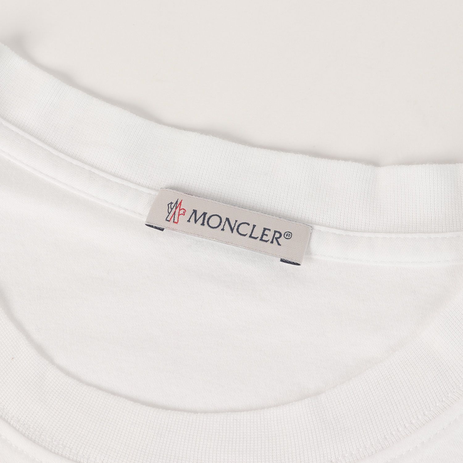美品】MONCLER モンクレール Tシャツ ホワイト 白 サイズ:M | 21SS 