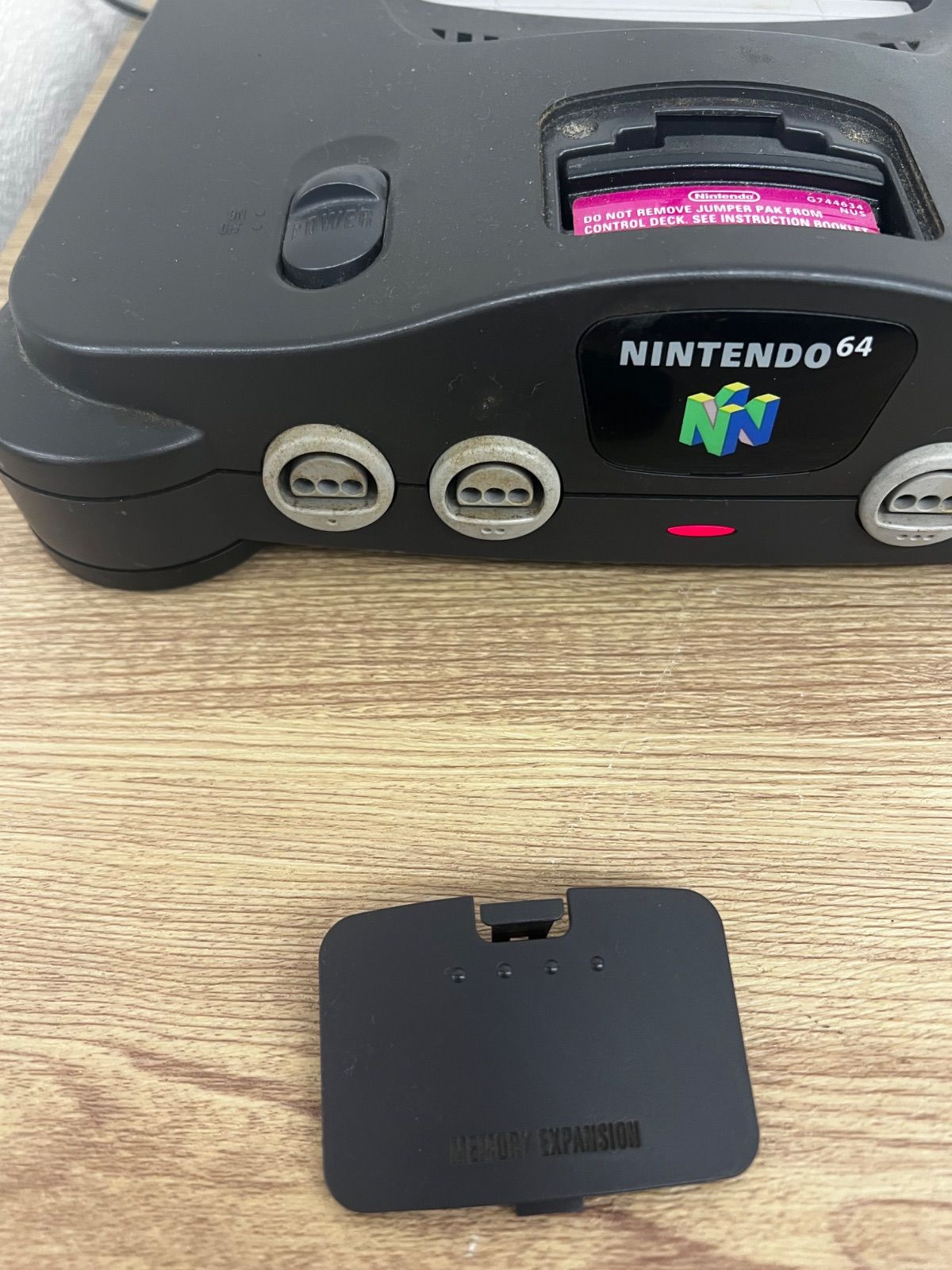 3 【通電確認済み・動作未確認】 NINTENDO64 ニンテンドウ64 本体