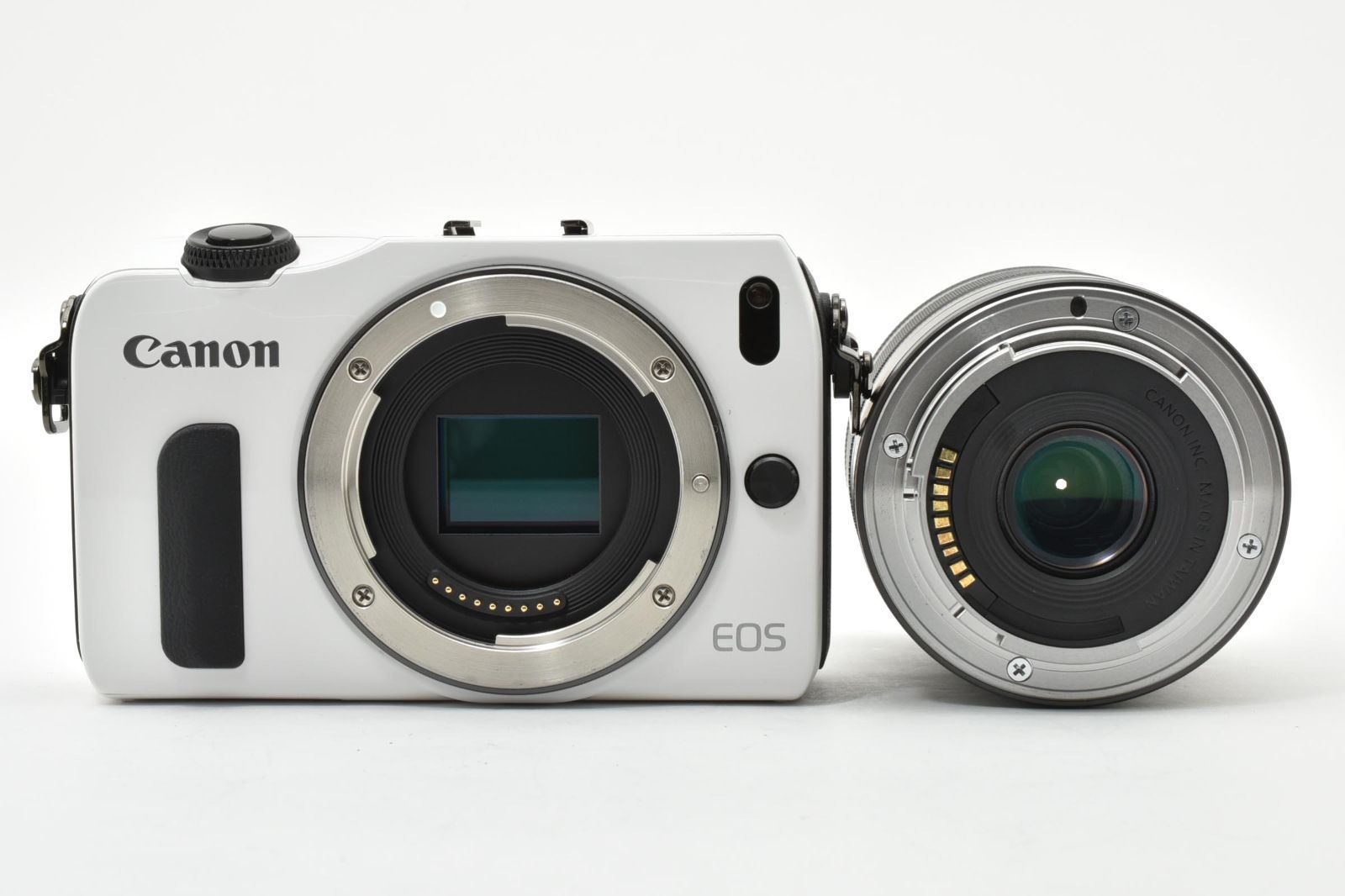 D18[7630]16☆極美品☆ キヤノン Canon EOS M ボディ 18-55mm レンズ